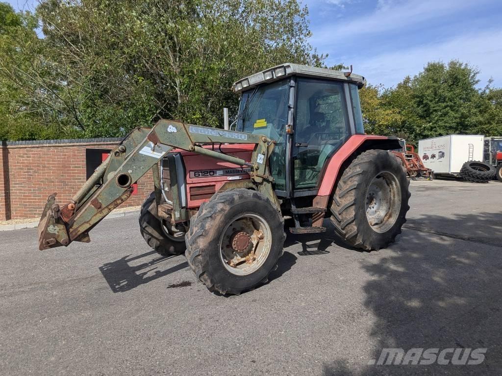 Massey Ferguson 6120 Tractoare