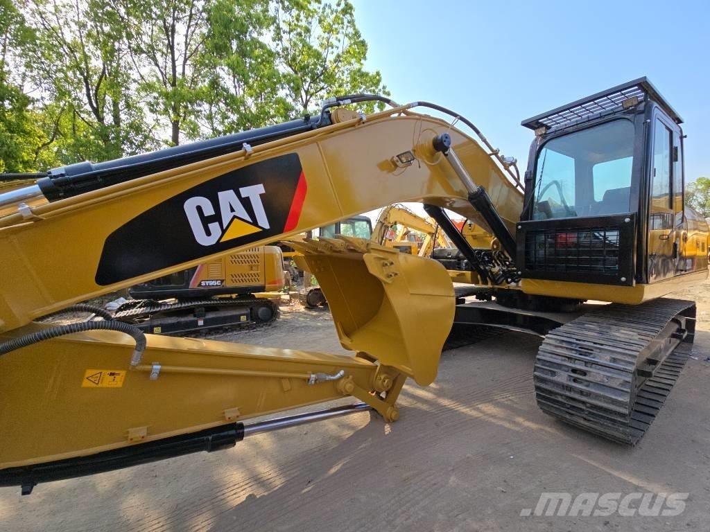 CAT 320D2 Excavatoare pe șenile
