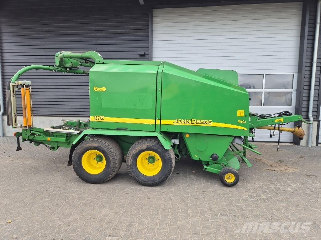 John Deere 678 Masina de balotat cilindric