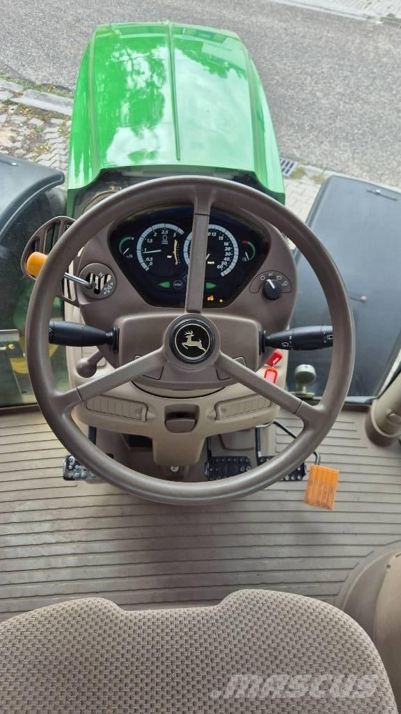 John Deere 6210 R Tractoare