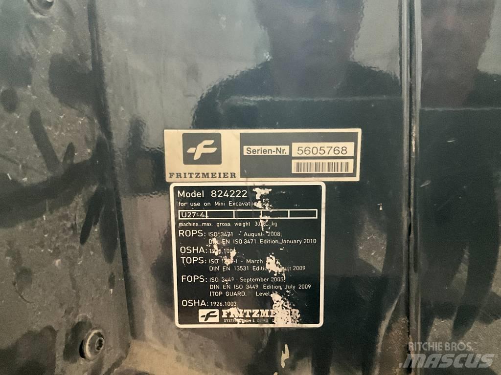 Kubota U 27-4 Cabine si interior