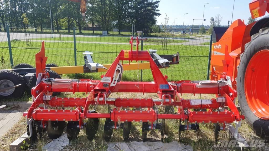 Pöttinger FOX300D Cultivatoare de recolte in randuri