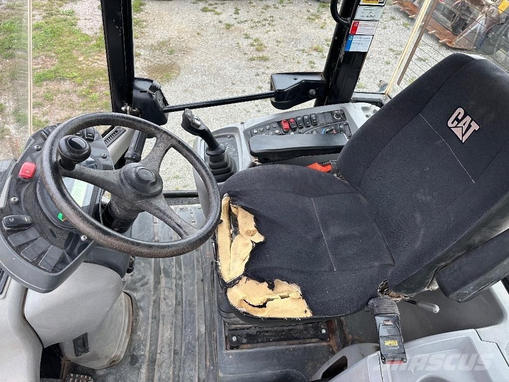 CAT 908M Radlader Incarcator pe pneuri