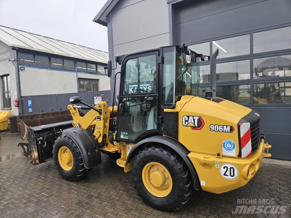 CAT 906M Incarcator pe pneuri