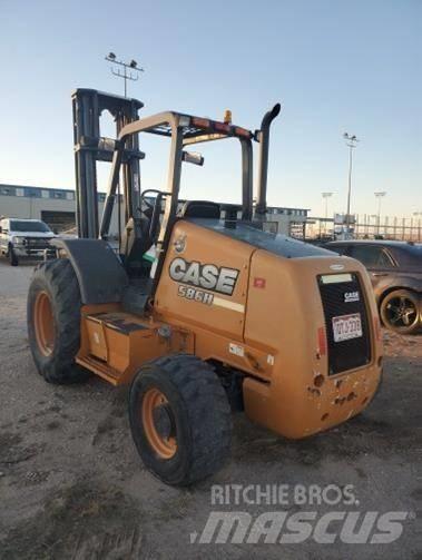 CASE 586H Masini de teren dificil