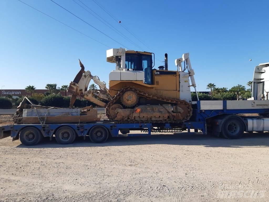 CAT D 7 R II Buldozere pe senile