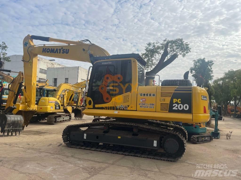 Komatsu PC 200-8 Excavatoare pe șenile
