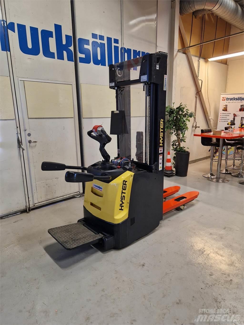 Hyster S1.4S IL Transpaleta manuala