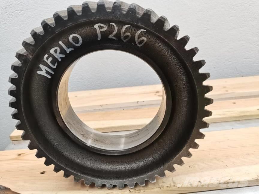 Merlo P 26.6 reducer Axe