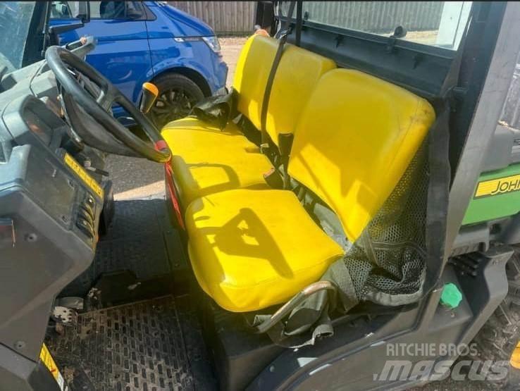 John Deere XUV865M ATV-uri