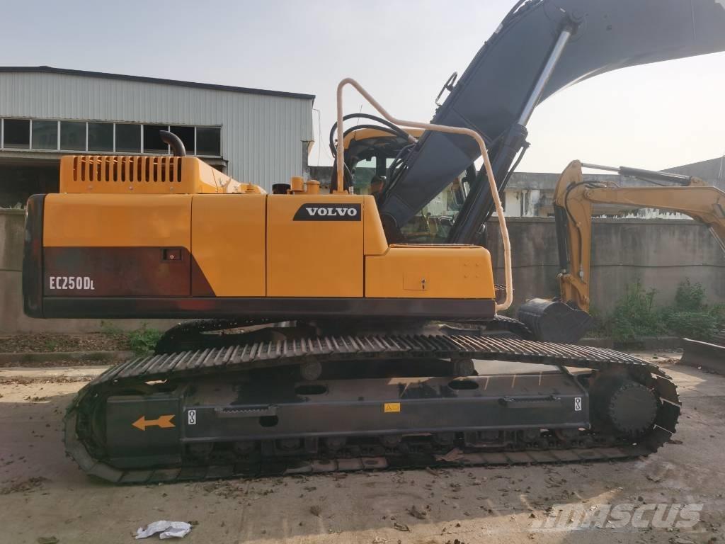Volvo EC 250 D L Excavatoare pe șenile
