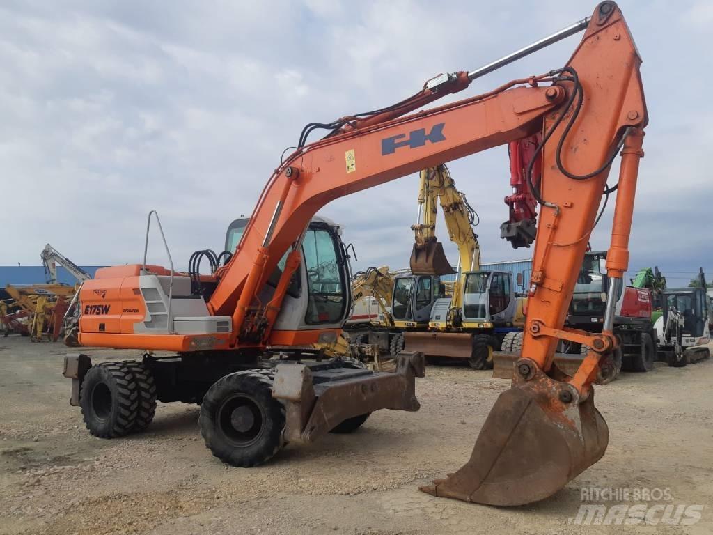 Fiat-Kobelco E175W Excavatoare cu roti
