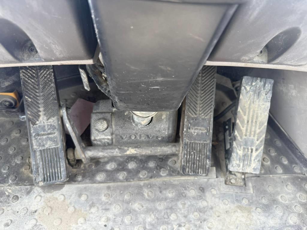 Volvo L 180 G Incarcator pe pneuri