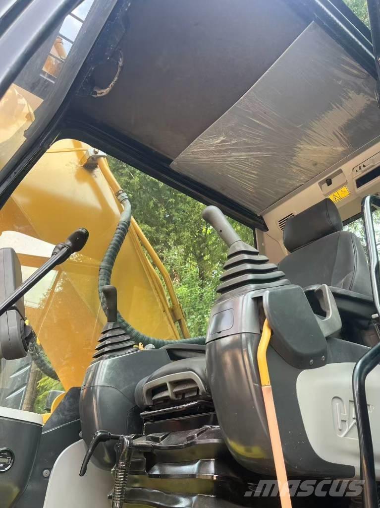 CAT 325 D L Excavatoare pe șenile
