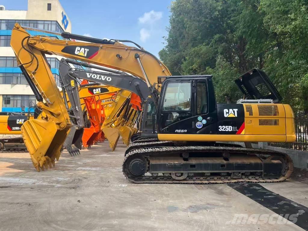 CAT 325 D L Excavatoare pe șenile
