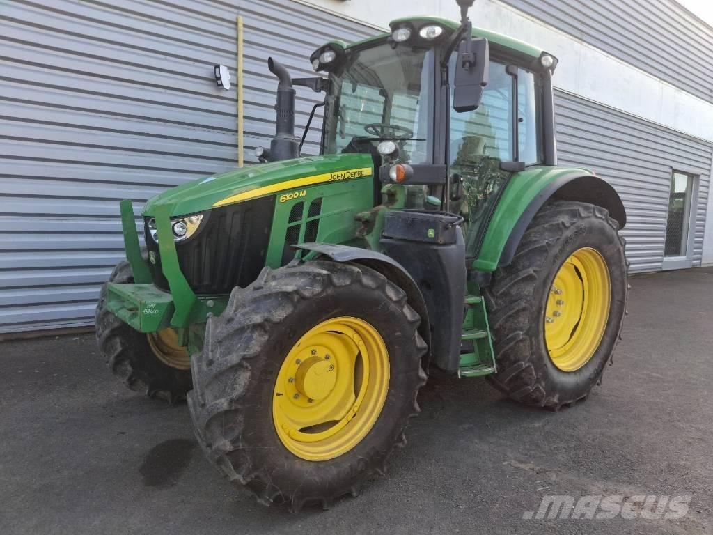 John Deere 6100M Tractoare