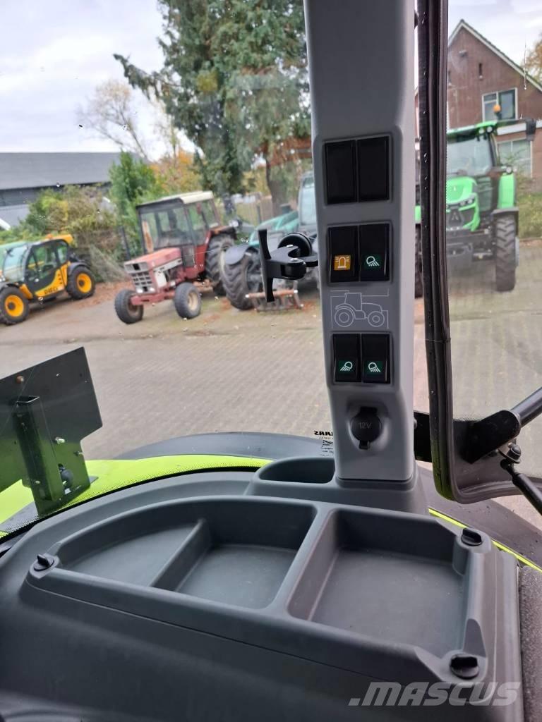 CLAAS Arion 410 Tractoare