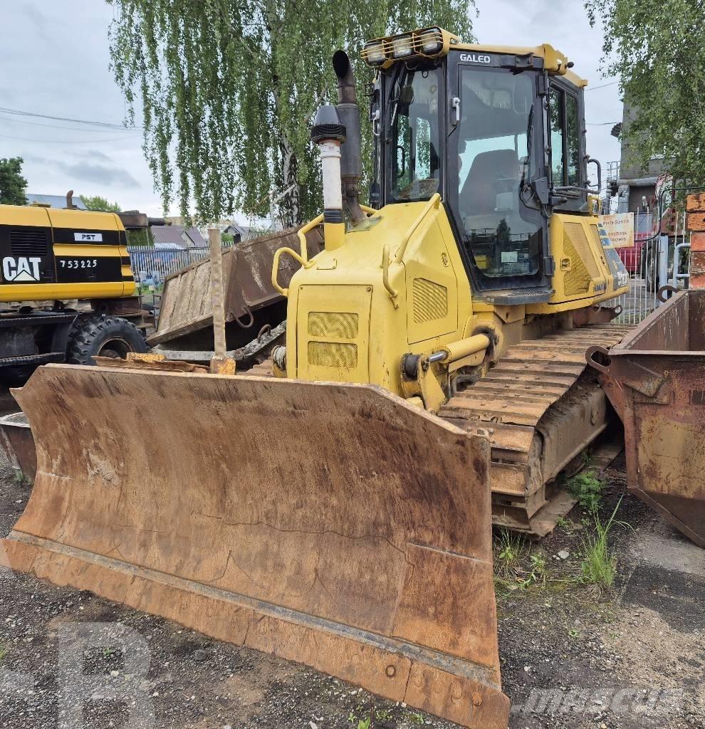 Komatsu D 51 EX-22 Buldozere pe senile