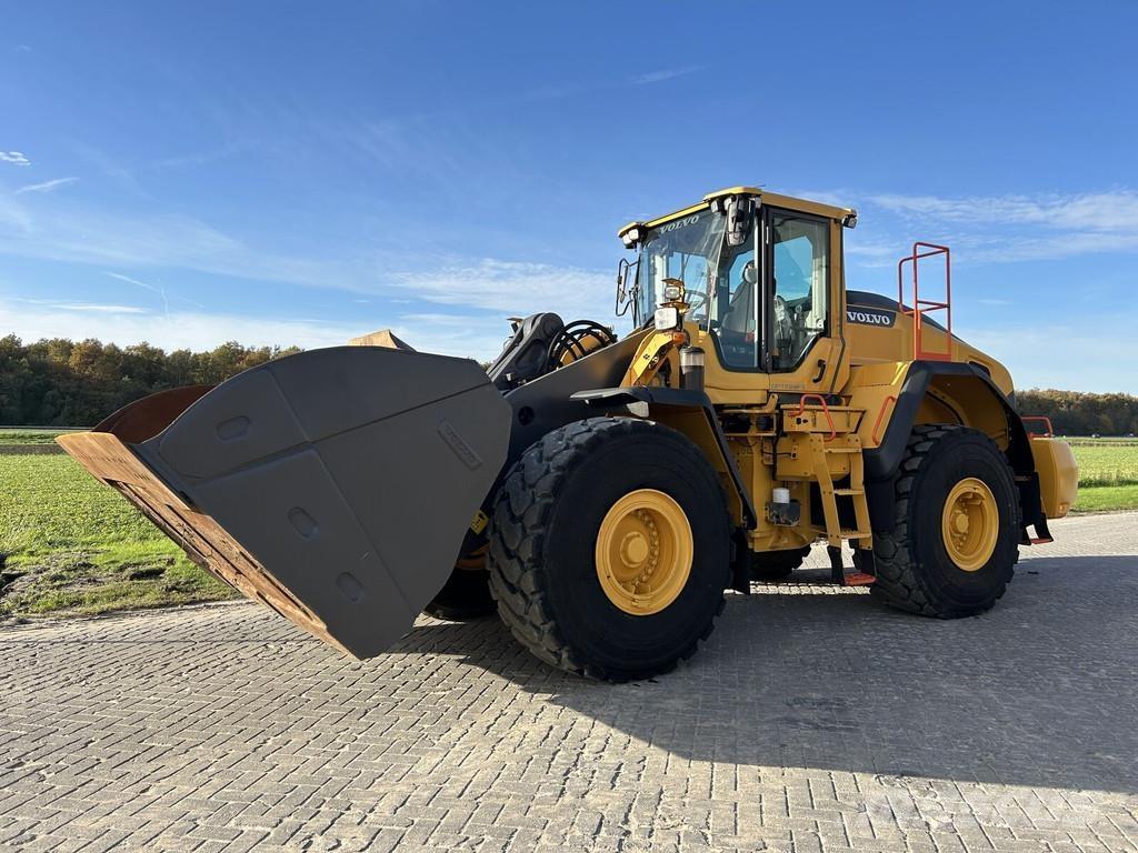 Volvo L180H Incarcator pe pneuri