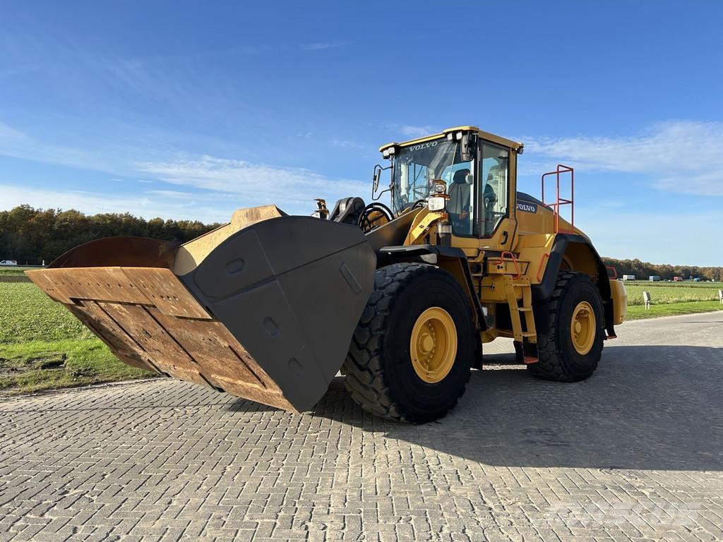 Volvo L180H Incarcator pe pneuri