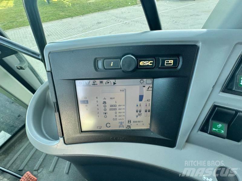 CLAAS AXION 810 Tractoare