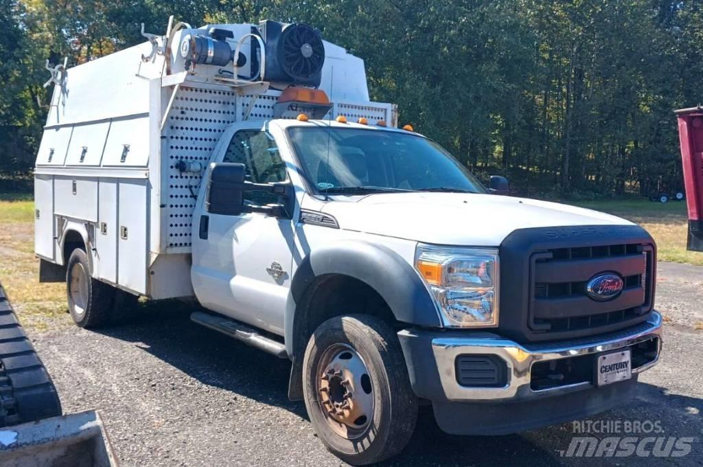 Ford F 550 XL SD Municipal/vehicul cu uz general