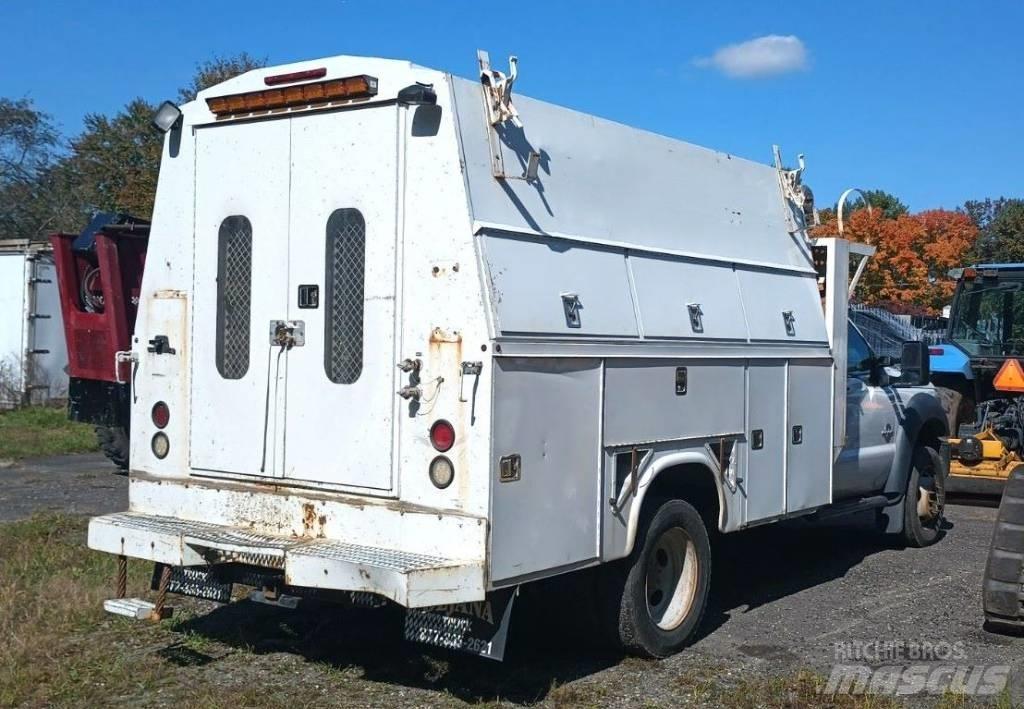 Ford F 550 XL SD Municipal/vehicul cu uz general