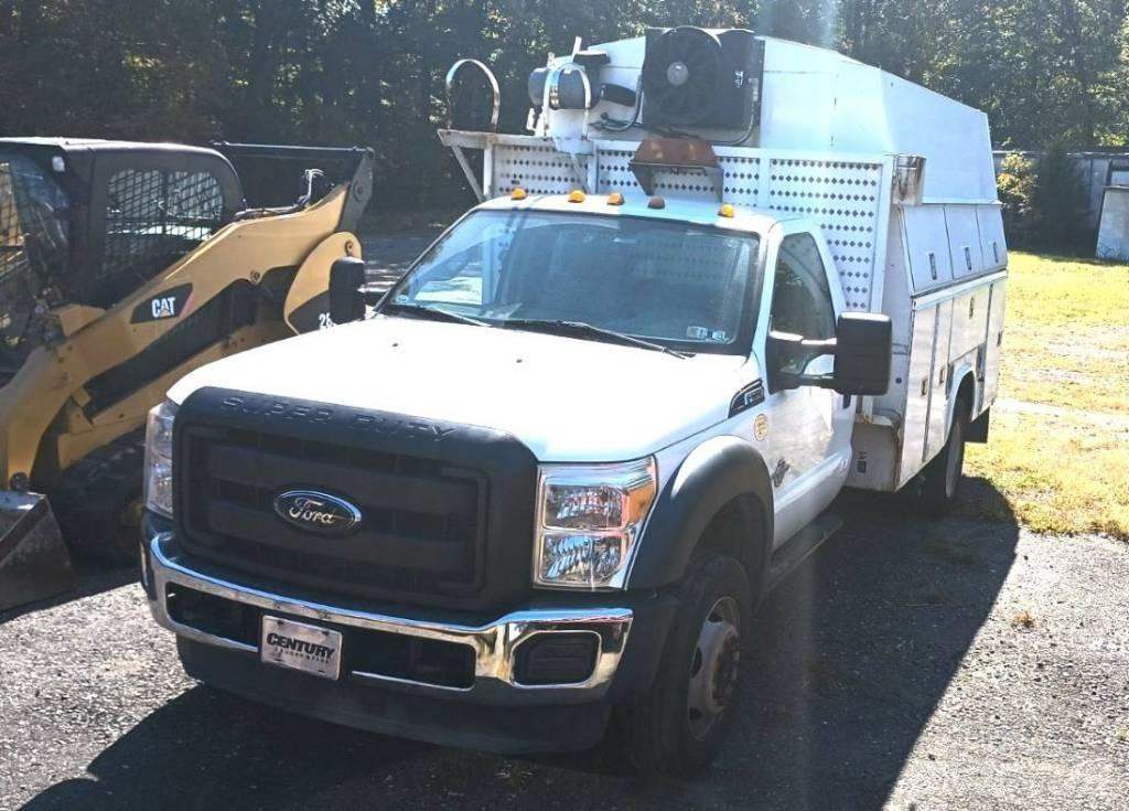 Ford F 550 XL SD Municipal/vehicul cu uz general