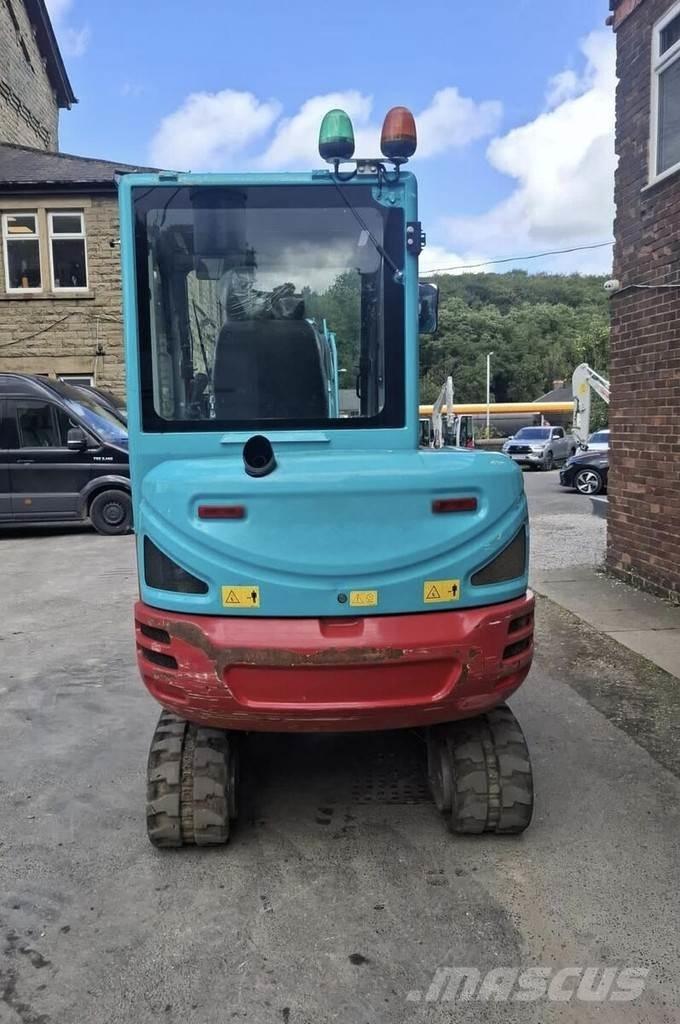 Takeuchi TB230 Mini excavatoare < 7t