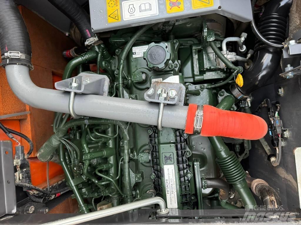 Hitachi ZX 130-7 Excavatoare pe șenile
