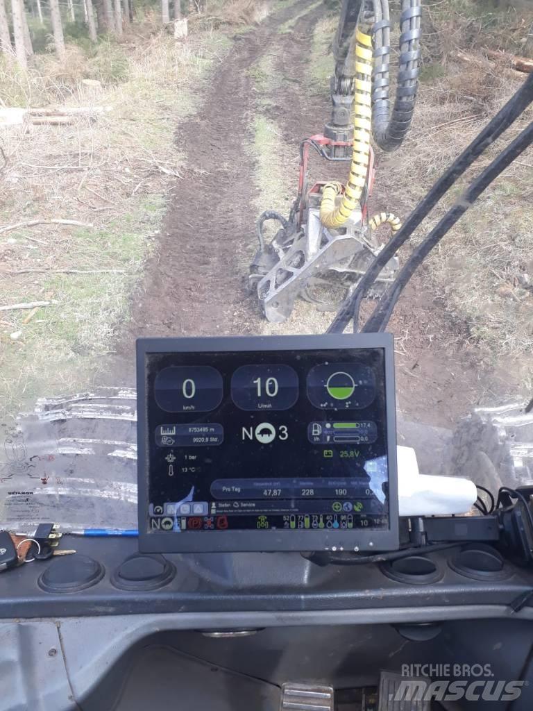 Komatsu 931 XC Combine forestiere