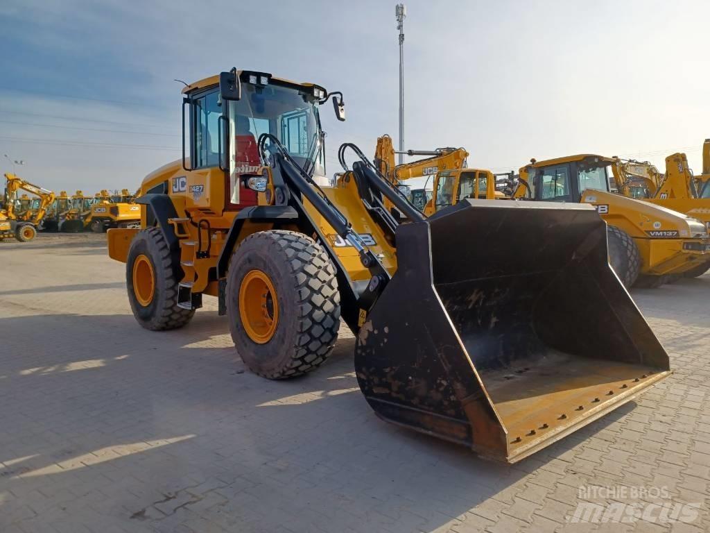 JCB 427 HT Incarcator pe pneuri