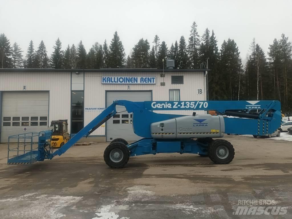 Genie Z 135/70 RT Nacele cu brat articulat