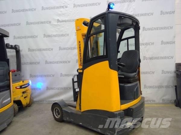 Jungheinrich ETV C16 Stivuitor cu catarg retractabil