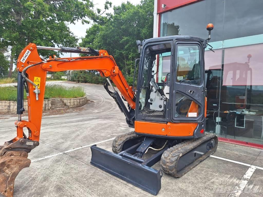 Hitachi ZX33-5A Mini excavatoare < 7t