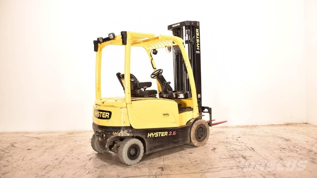 Hyster J2.5XN Stivuitor electric