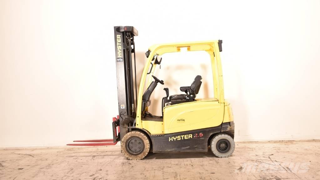 Hyster J2.5XN Stivuitor electric