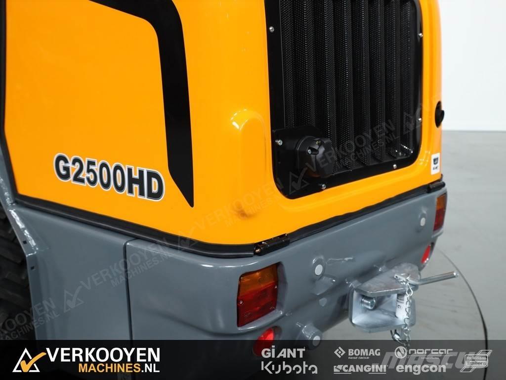 GiANT G2500 HD Incarcator pe pneuri