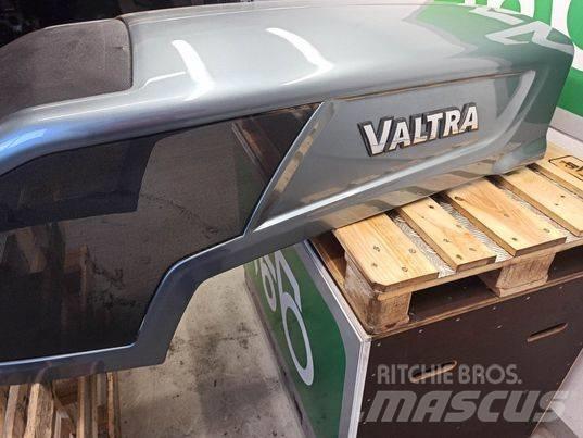 Valtra N 163 hood Cabine si interior