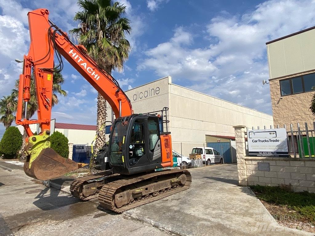 Hitachi ZX 135 US-6 Excavatoare pe șenile
