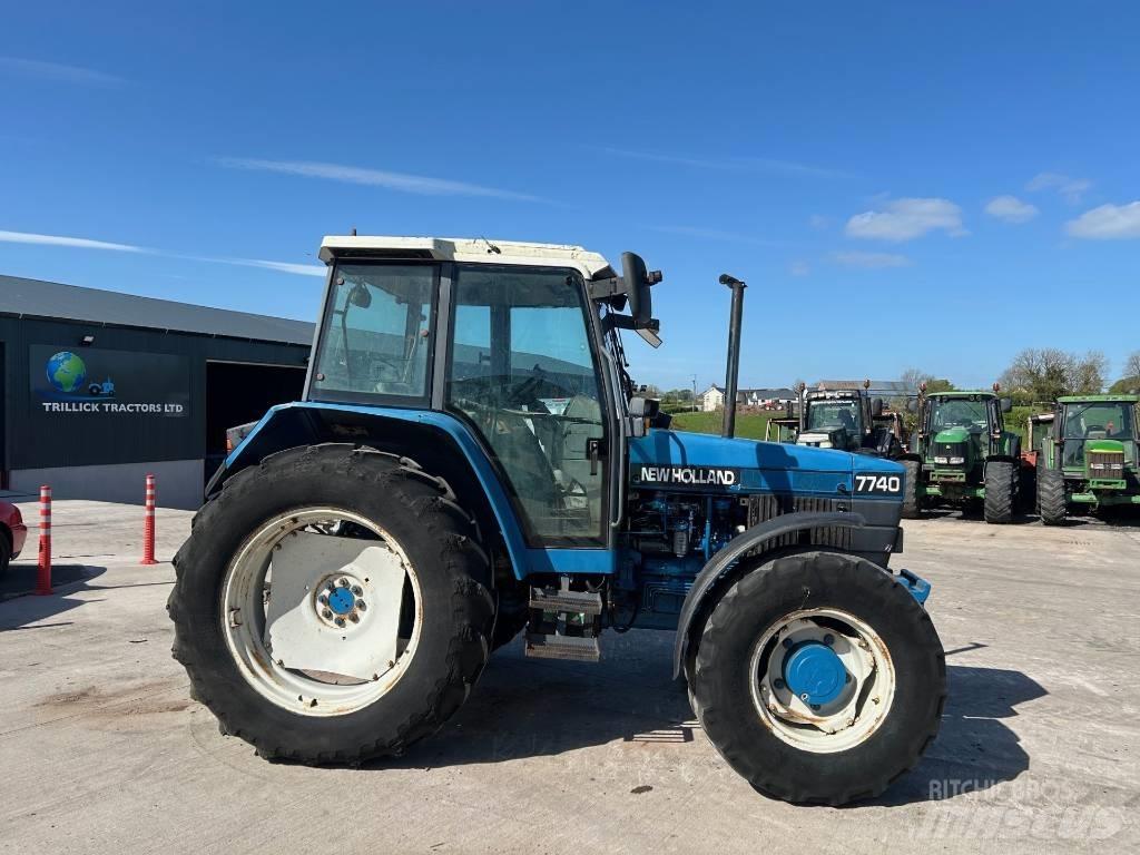 New Holland 7740 Tractoare