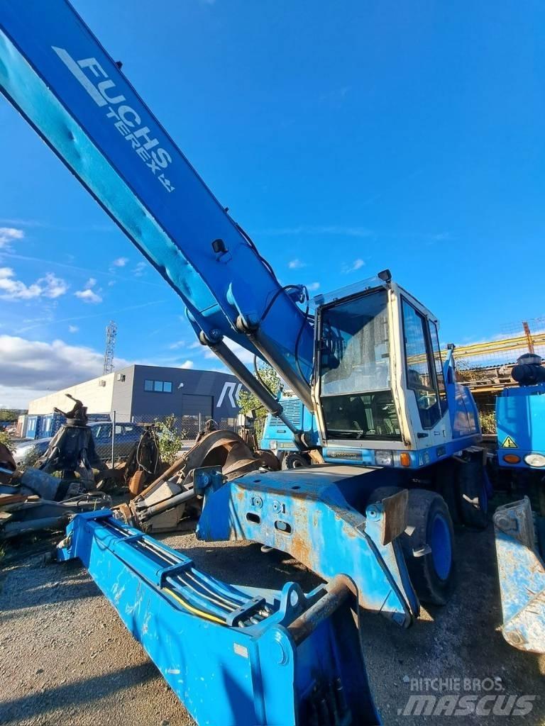 Fuchs MHL 350C Paleta de manipulare