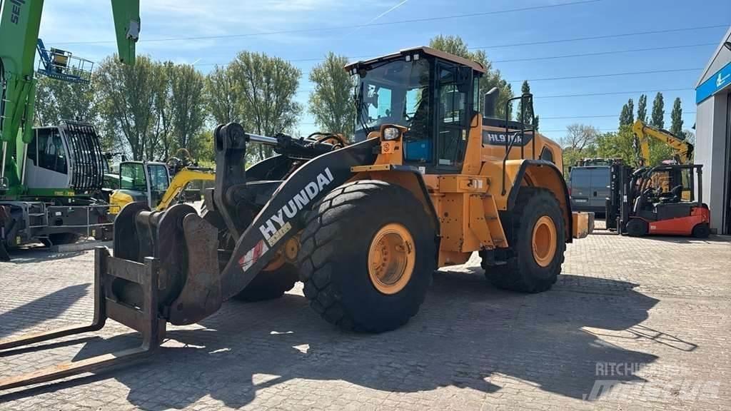 Hyundai HL970 Incarcator pe pneuri