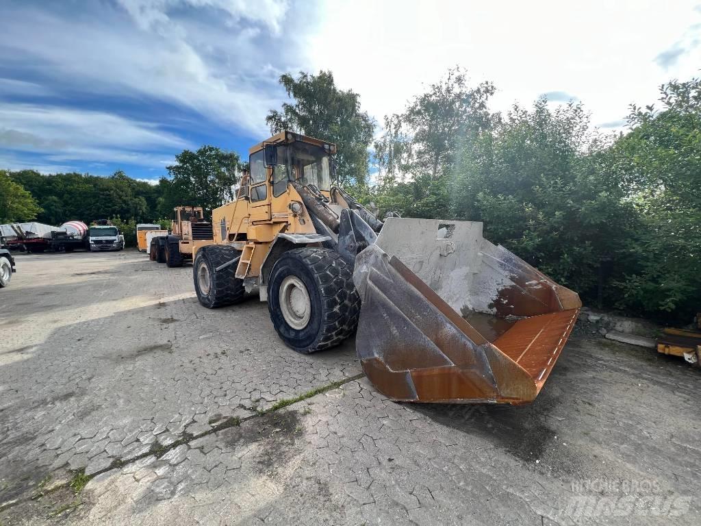Ljungby L25 Incarcator pe pneuri