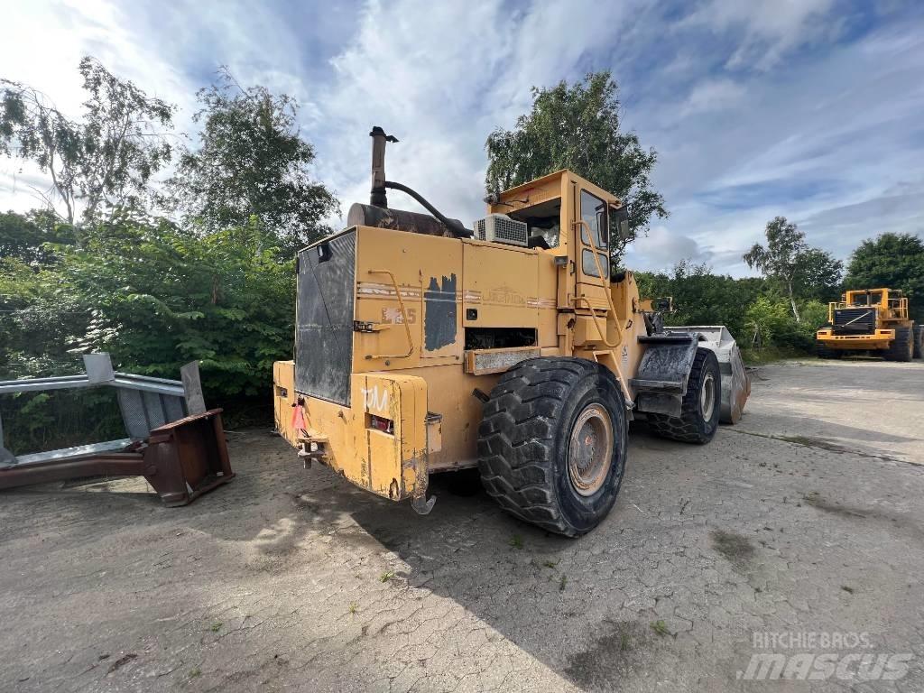 Ljungby L25 Incarcator pe pneuri