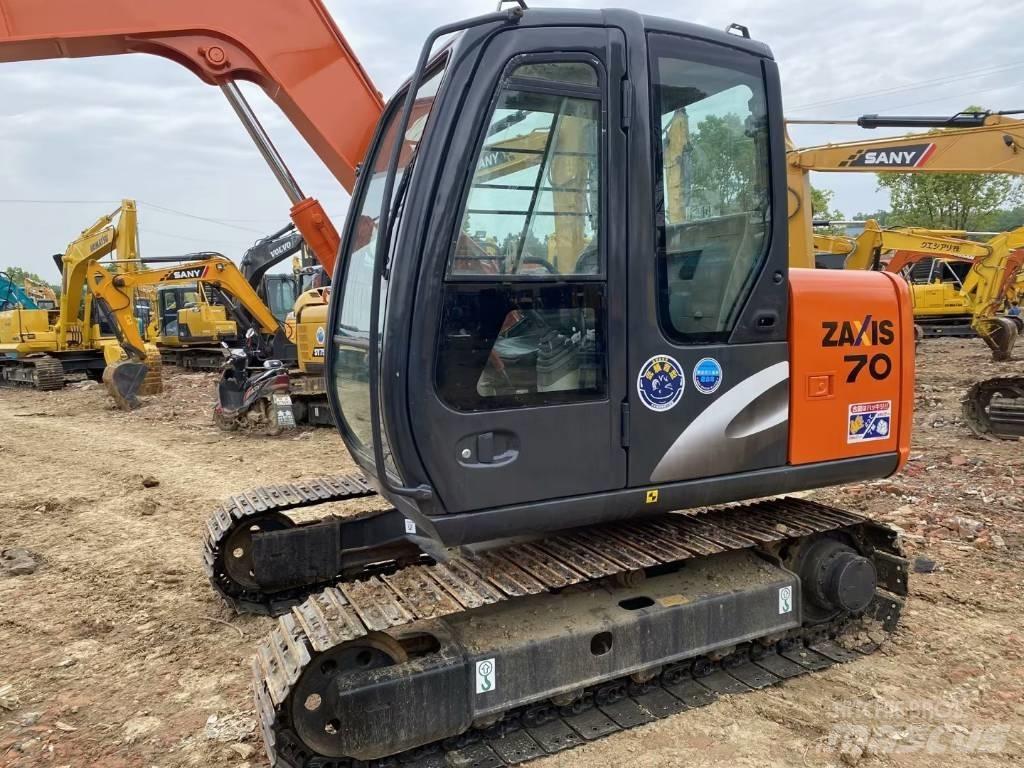 Hitachi ZX 70 Excavatoare pe șenile
