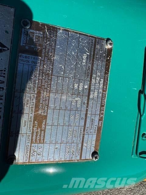 Komatsu FG 70 Stivuitor cu catarg retractabil