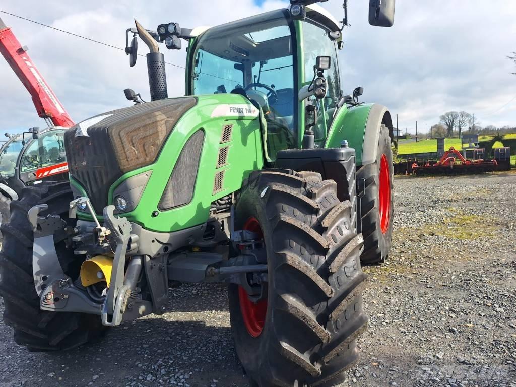 Fendt 716 Tractoare