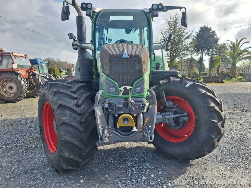 Fendt 716 Tractoare