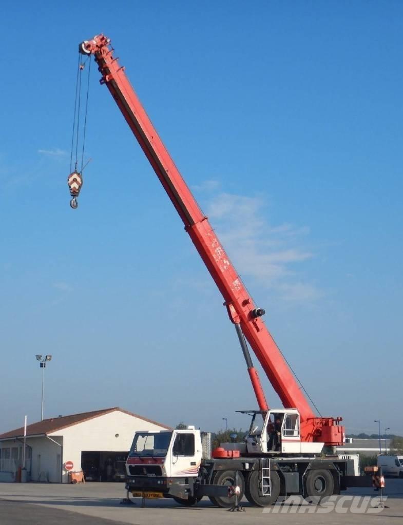 Grove GMK 3050 Macara pentru orice teren